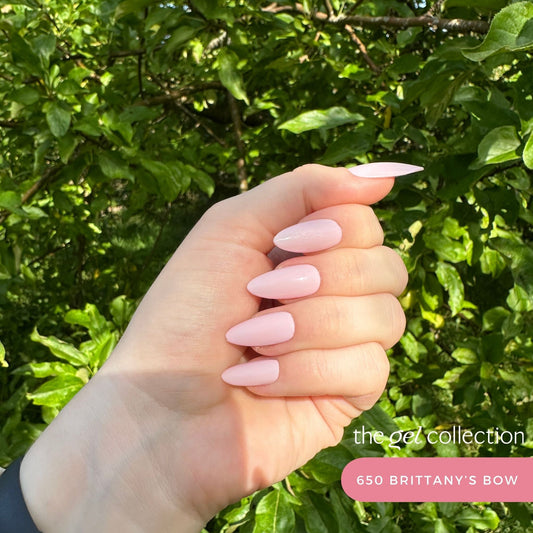 Gel Polish • 650 Brittany's Bow • 21FREE • The Gel Collection™